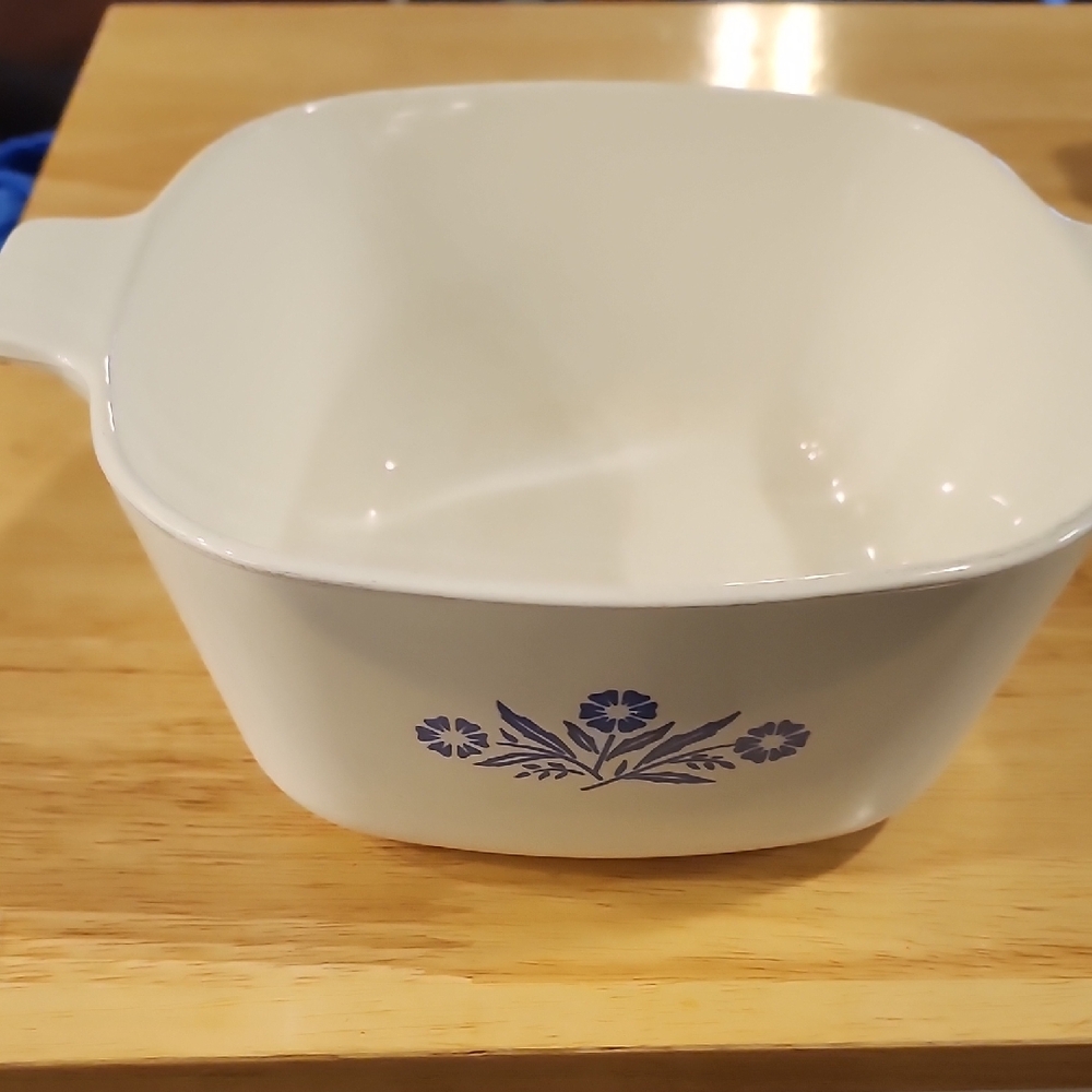 Vintage CorningWare Blue Floral Casserole Dish 1 3/4 quart